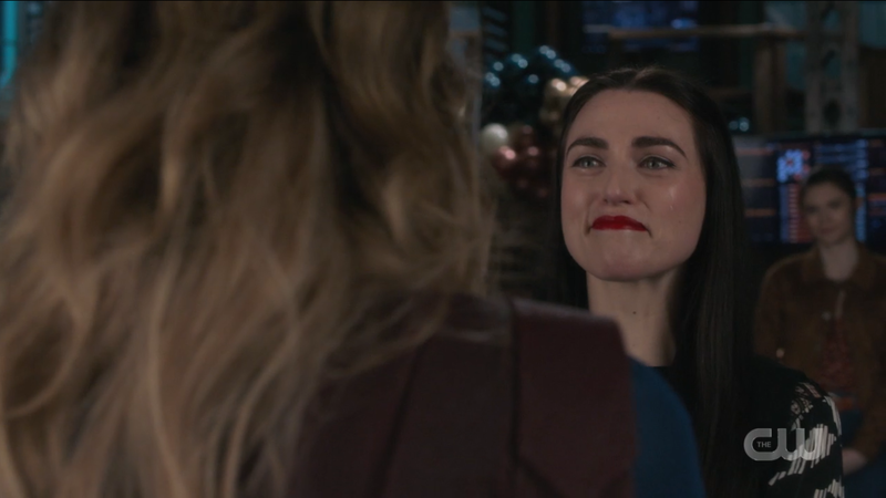 Supergirl Epsiode 608: Supercorp, Lena Luthor smiles at Kara Danvers with tears streaming down her face 