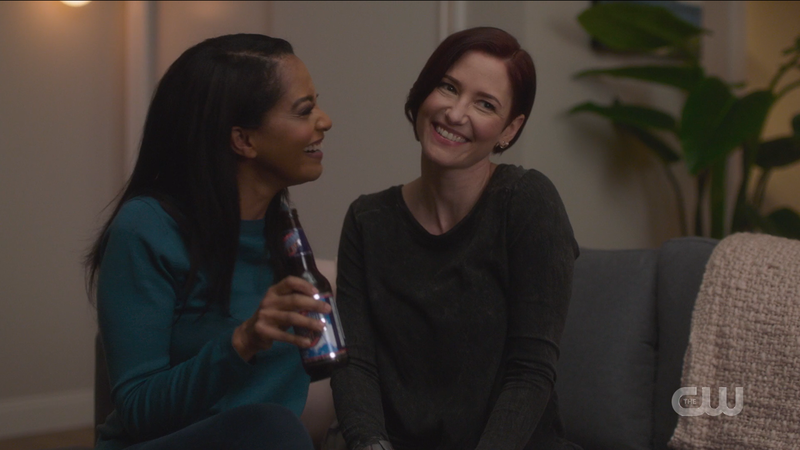 Supergirl recap 609: Dansen, Alex and Kelly laugh and scrunch their cute little noses.