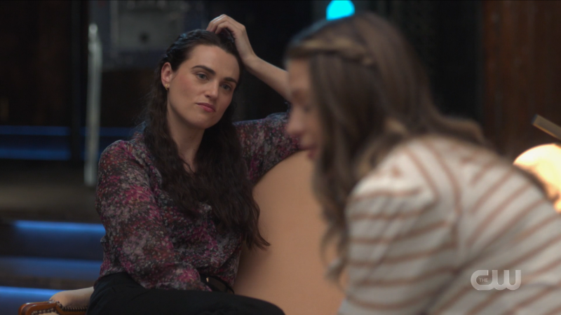 Lena leans