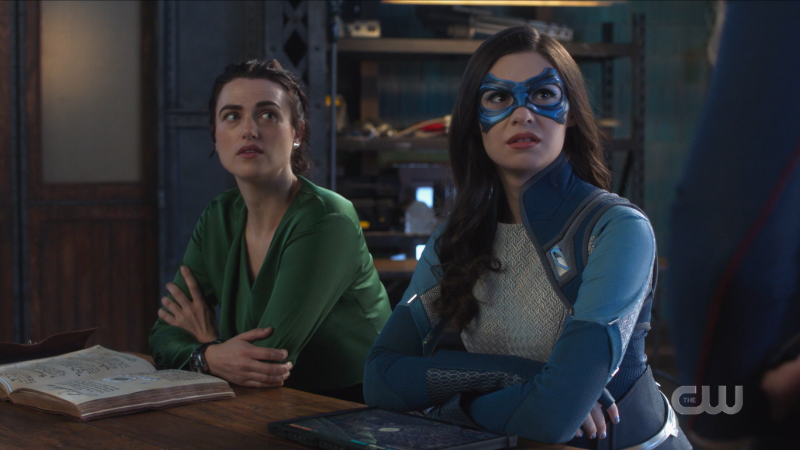 Lena and Nia look up at Kara