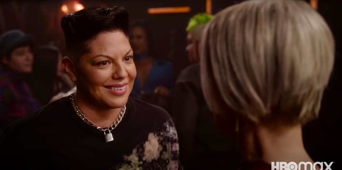 Sara Ramirez smiles at Miranda Hobbes in a bisexual manner.