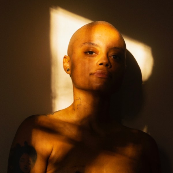 Profile photo of Elle McKenzie