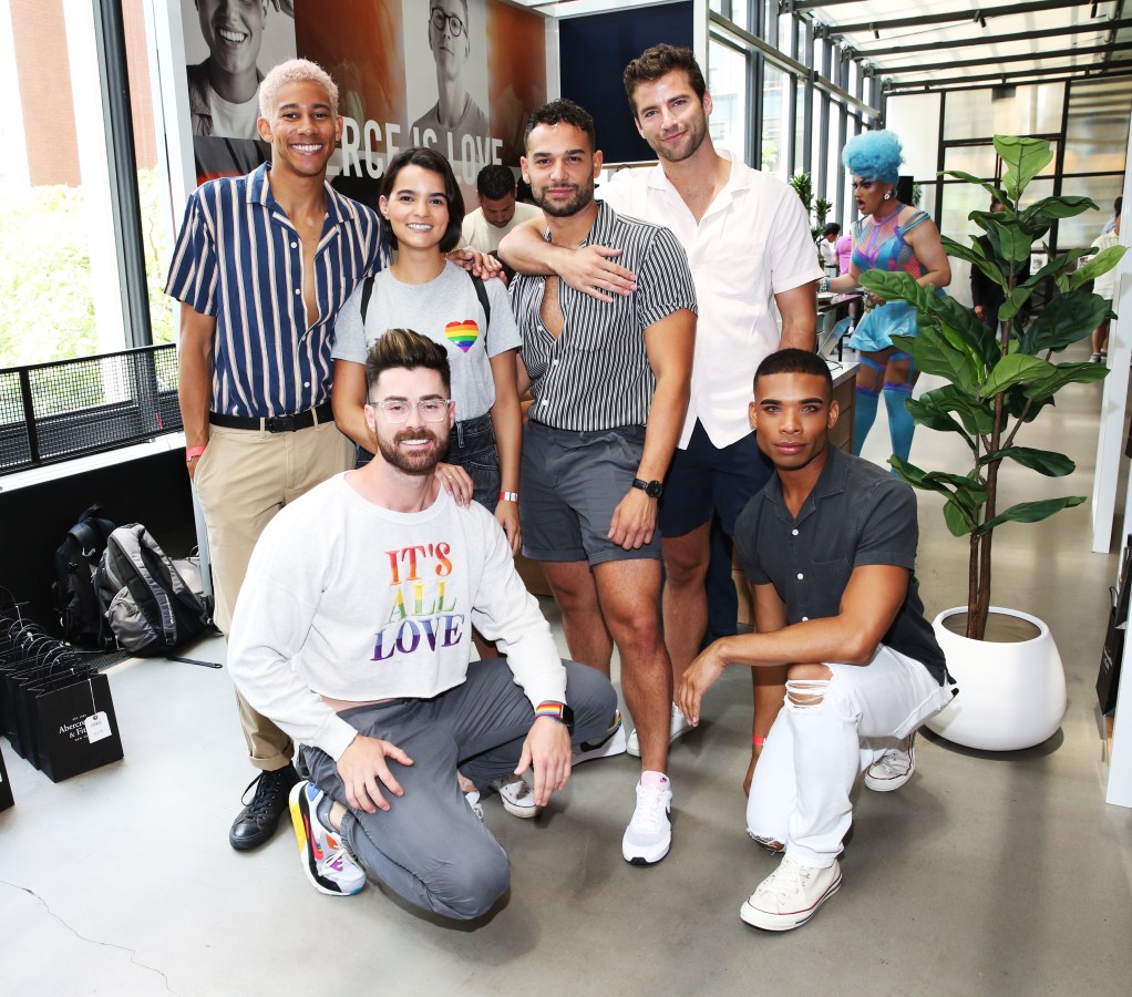 NEW YORK, NEW YORK - JUNE 29: (L-R) Keiynan Lonsdale, Kyle Krieger, Brianna Hildebrand, Johnny Sibilly, Taylor Phillips and Napoleon Jinnies celebrate Pride with The Trevor Project and Abercrombie & Fitch at Kimpton Hotel Eventi on June 29, 2019 in New York City. (Photo by Monica Schipper/Getty Images for Kimpton Hotel Eventi and Abercrombie & Fitch )