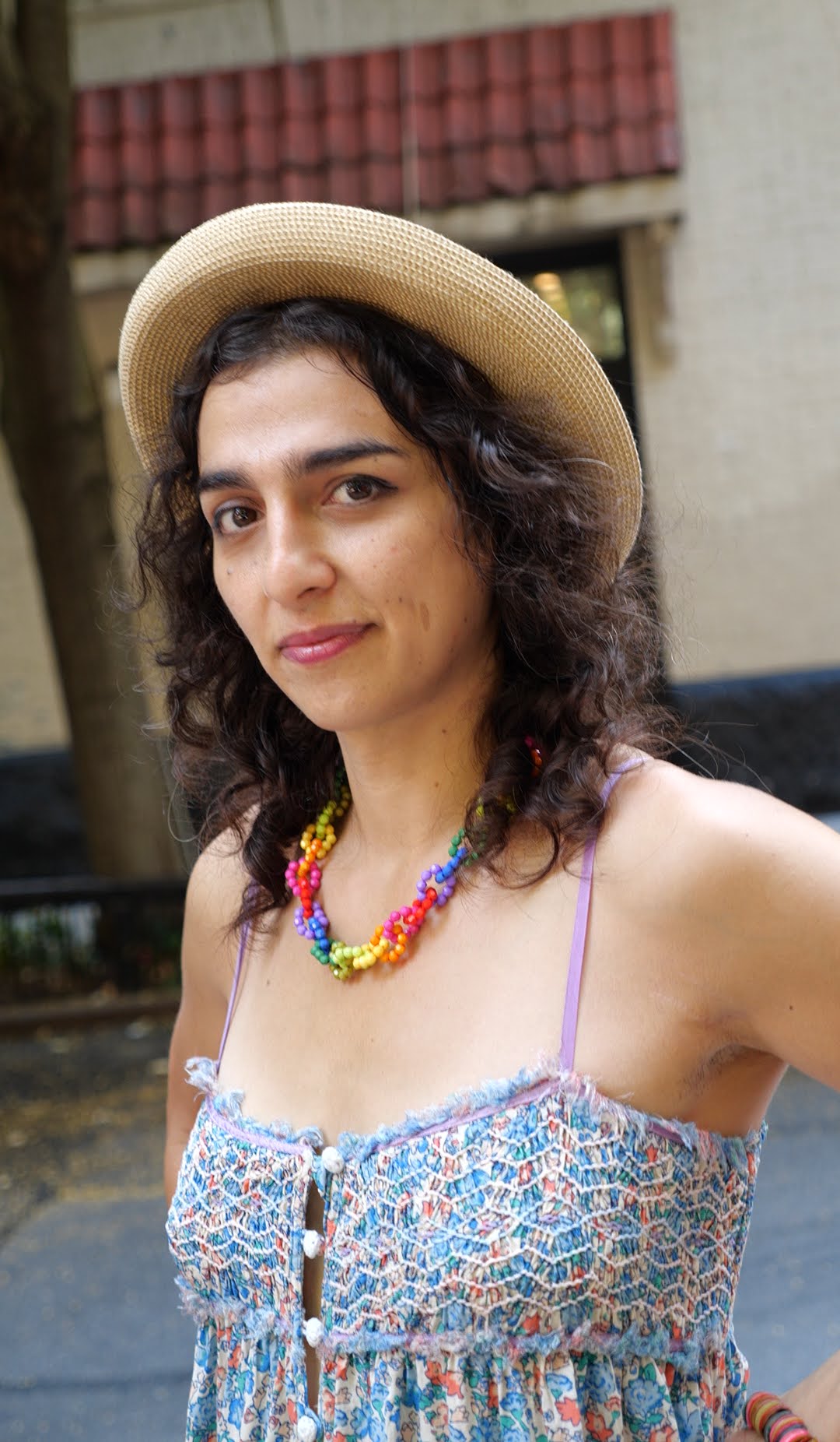 Lara Americo profile image