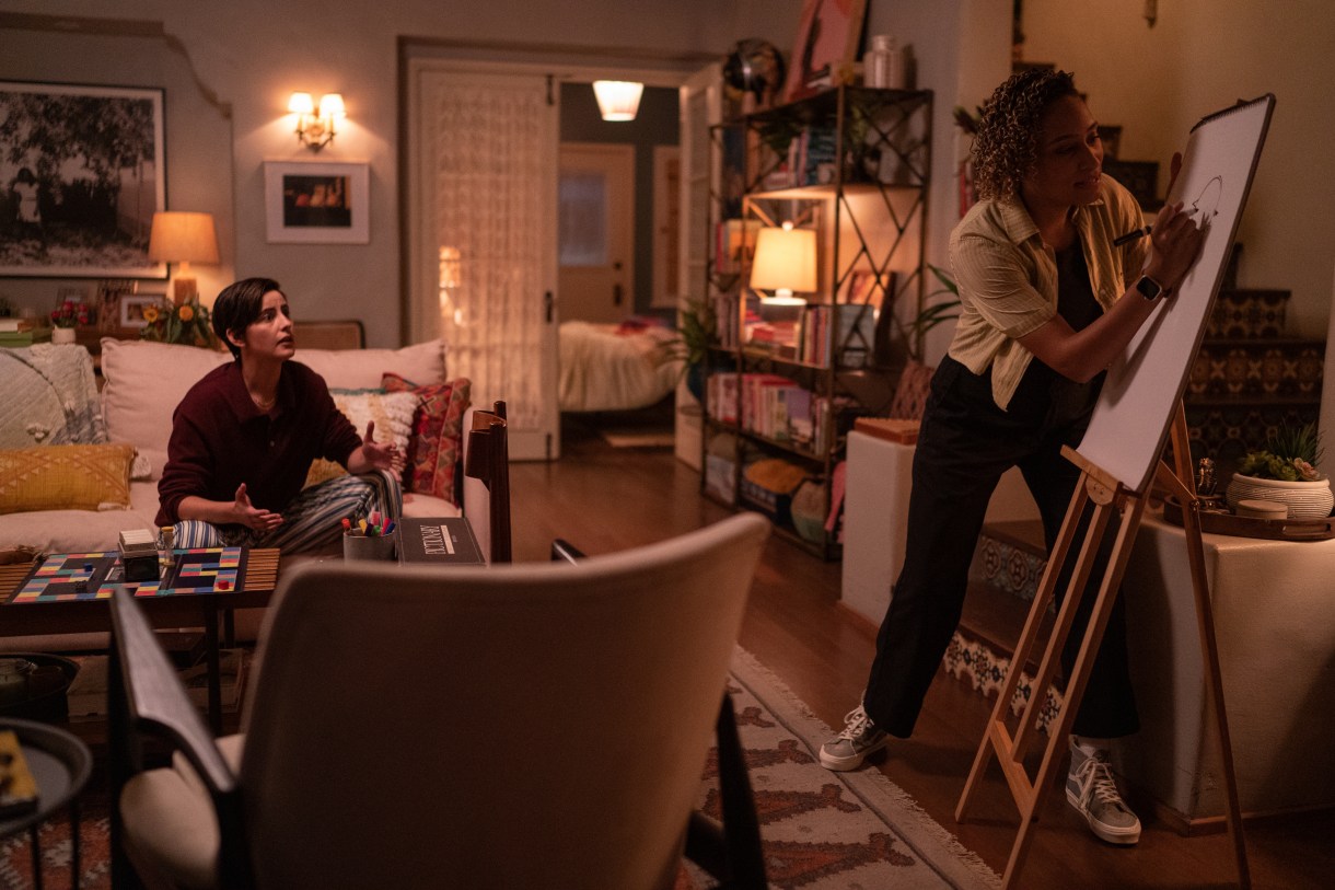 (L-R): Jacqueline Toboni as Finley and Rosanny Zayas as Sophie in THE L WORD: GENERATION Q, "Los Angeles Traffic". Photo Credit: Nicole Wilder/SHOWTIME.