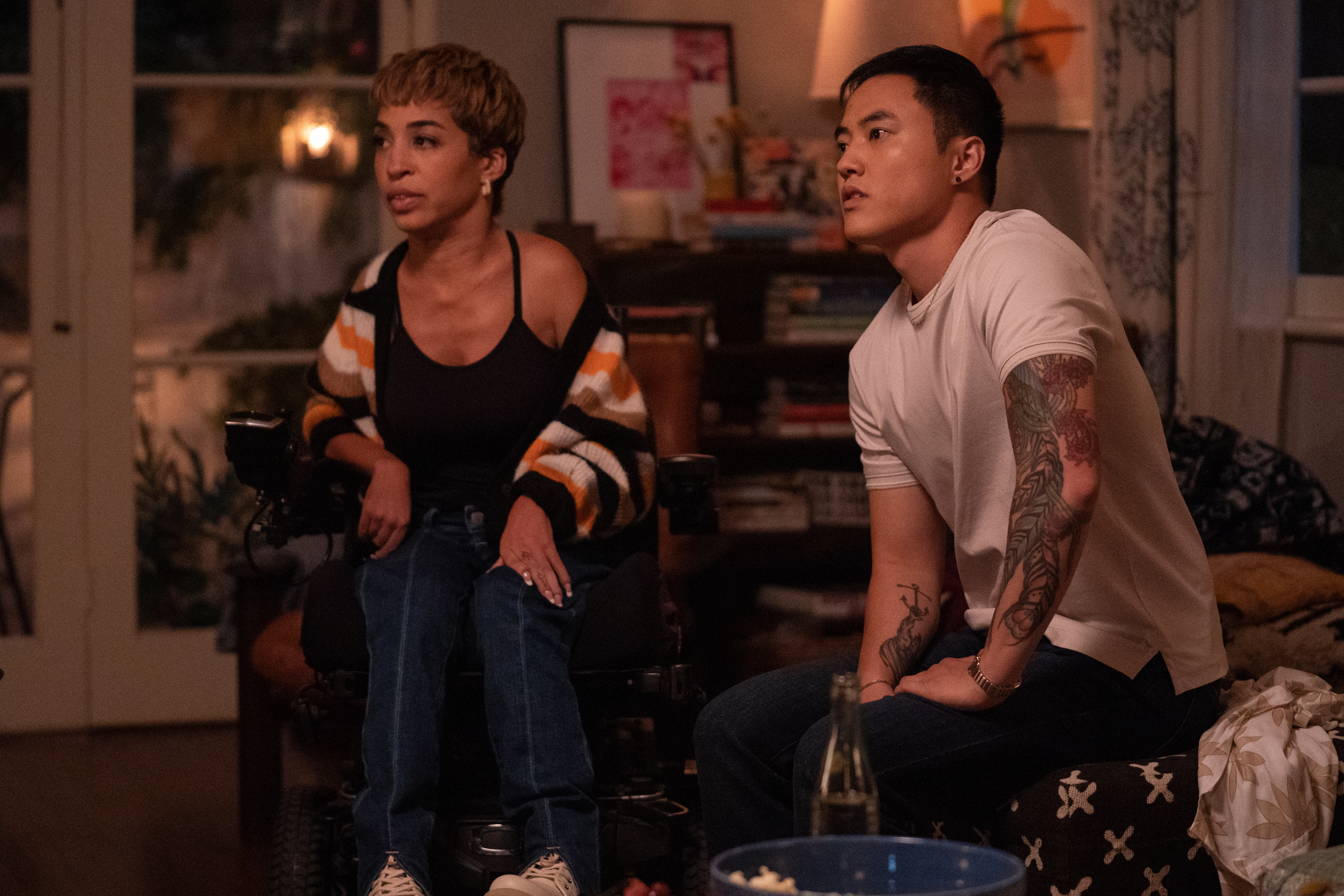 Los Angeles Traffic (L-R): Jillian Mercado as Maribel and Leo Sheng as Micah in THE L WORD: GENERATION Q, "Los Angeles Traffic". Photo Credit: Nicole Wilder/SHOWTIME.