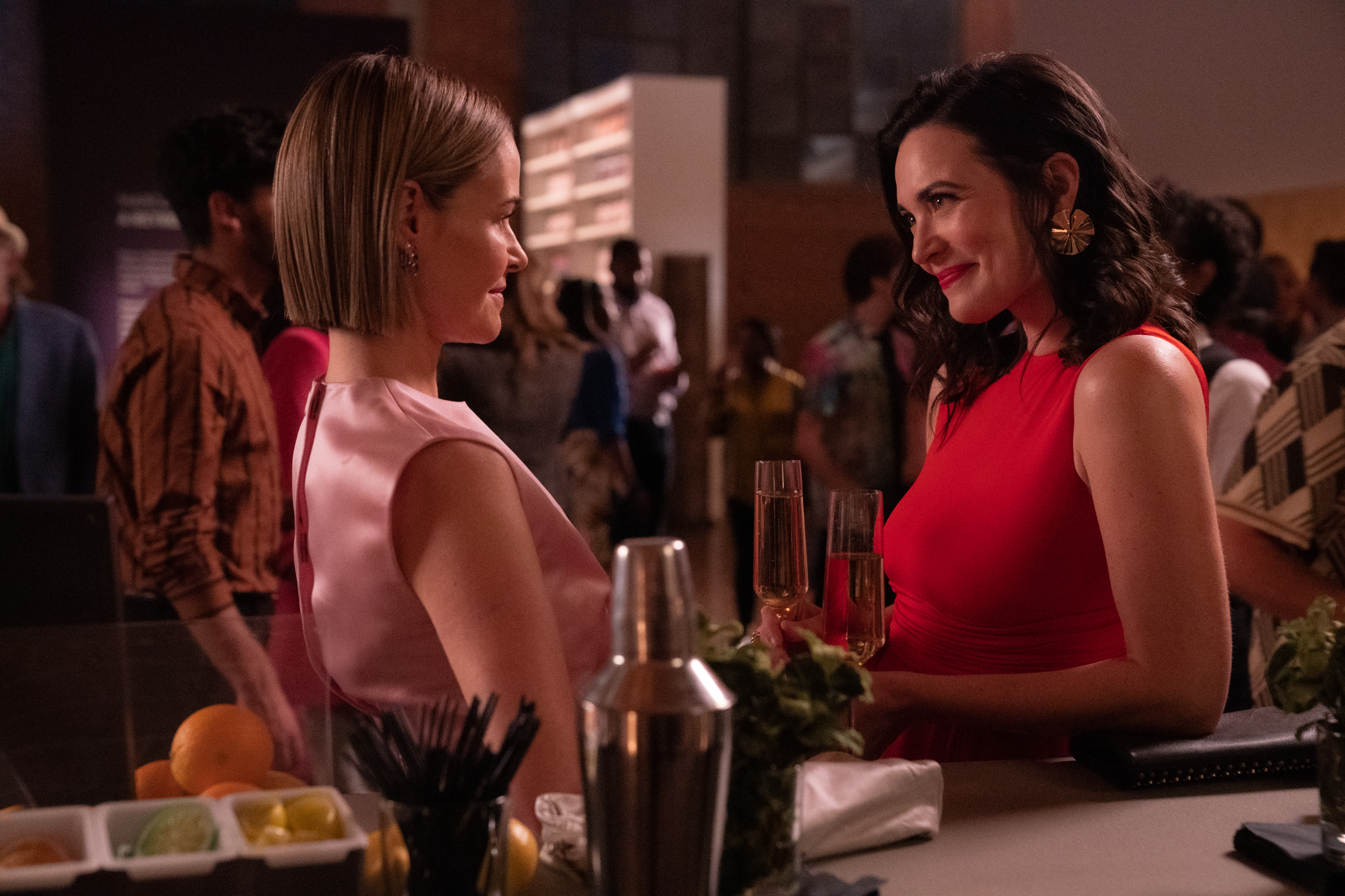 Los Angeles Traffic (L-R): Leisha Hailey as Alice and Jules Willcox as Asia in THE L WORD: GENERATION Q, "Los Angeles Traffic".