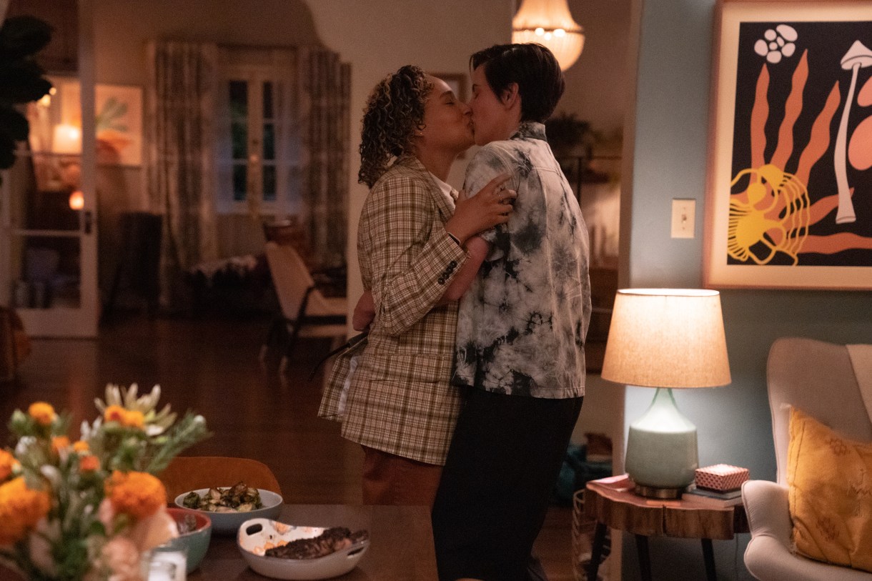 (L-R): Rosanny Zayas as Sophie and Jacqueline Toboni as Finley in THE L WORD: GENERATION Q, "Quiz Show". Photo Credit: Nicole Wilder/SHOWTIME.