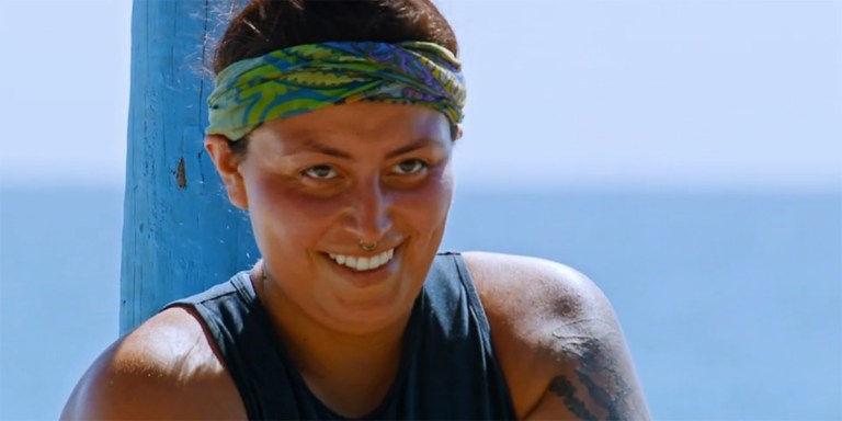 Karla Cruz Godoy grinning while competing in a challenge in Survivor, Season 43 Episode 9