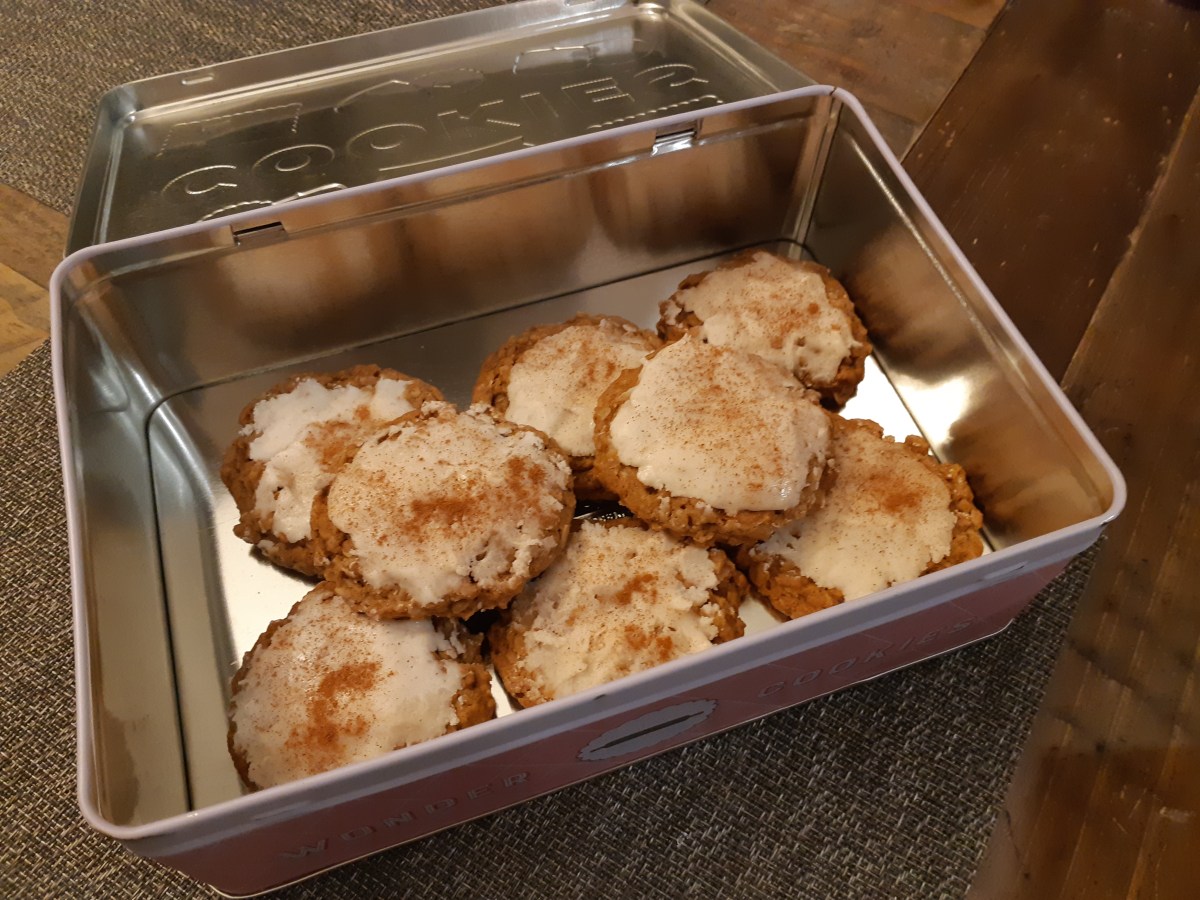 Iced gingerbread oatmeal cookies