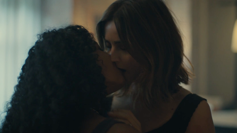 Wilderness: Jenna Coleman, Liv and lesbian Ash make out