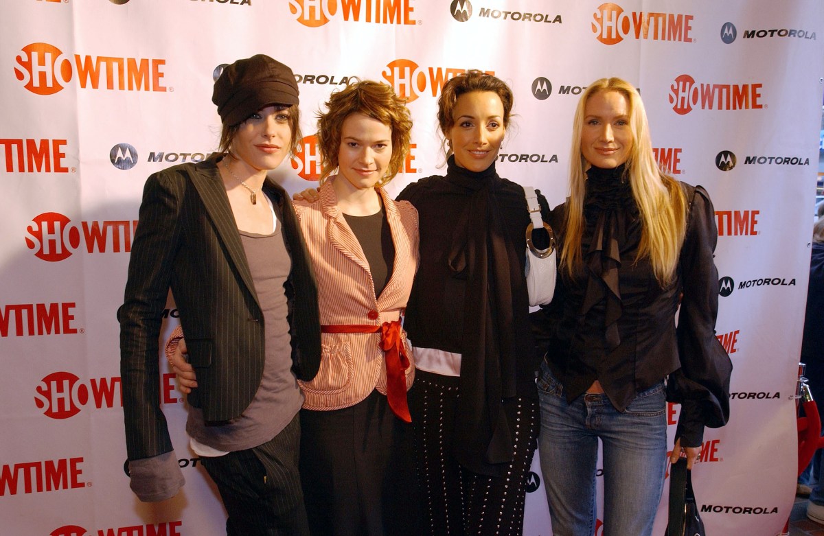 SAN FRANCISCO - APRIL 7: Katherine Moennig, Leisha Hailey, Jennifer Beals and Kelly Lynch arrive at the premiere of Queer as Folk and The L Word at the Castro Theater April 7, 2004 in San Francisco, California (Photo by David Paul Morris/Getty Images)