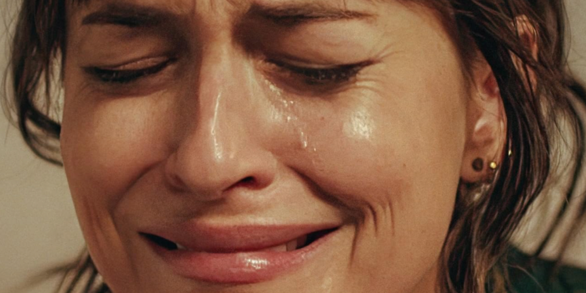 dakota johnson crying