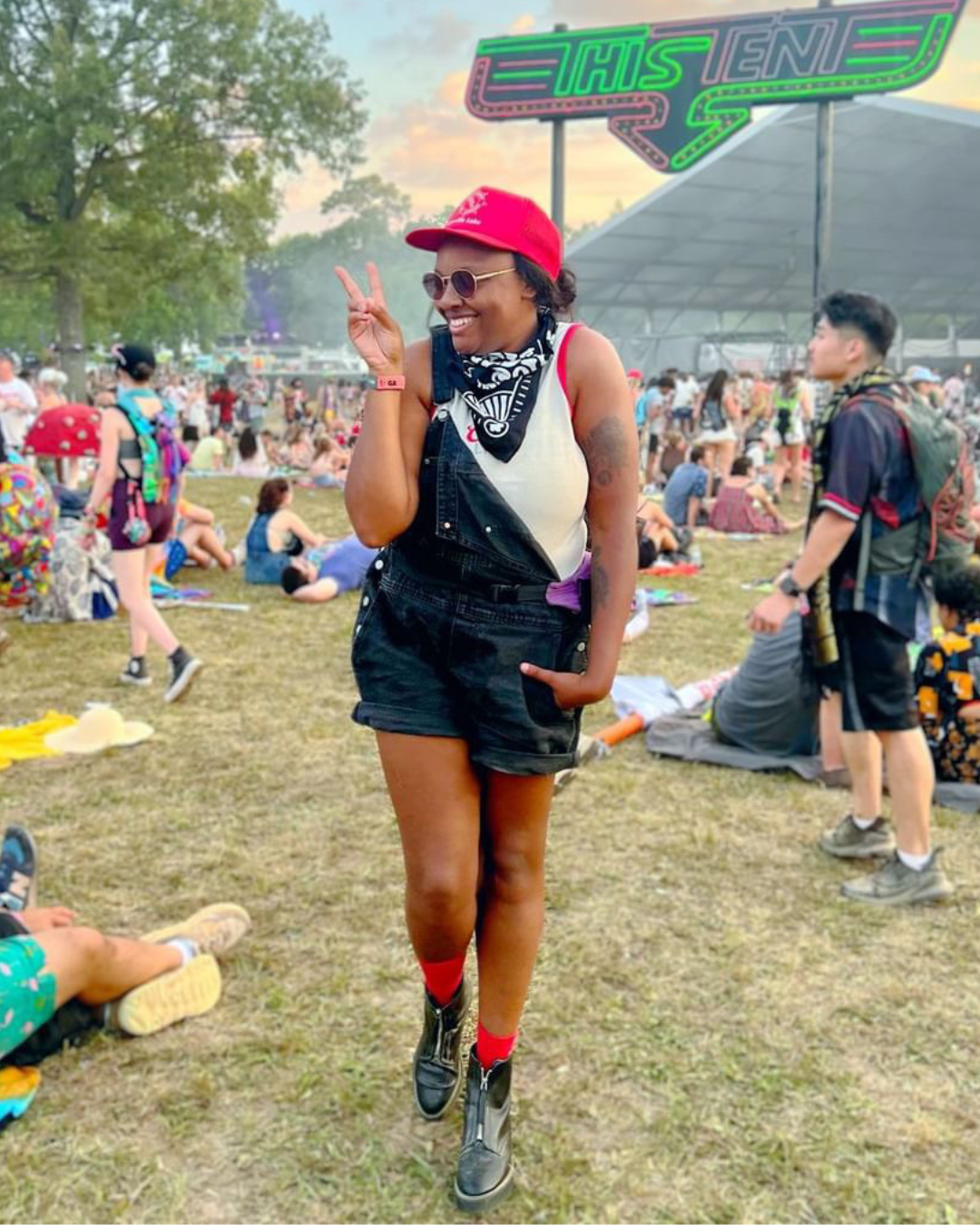 Leah Johnson poses at Bonnaroo