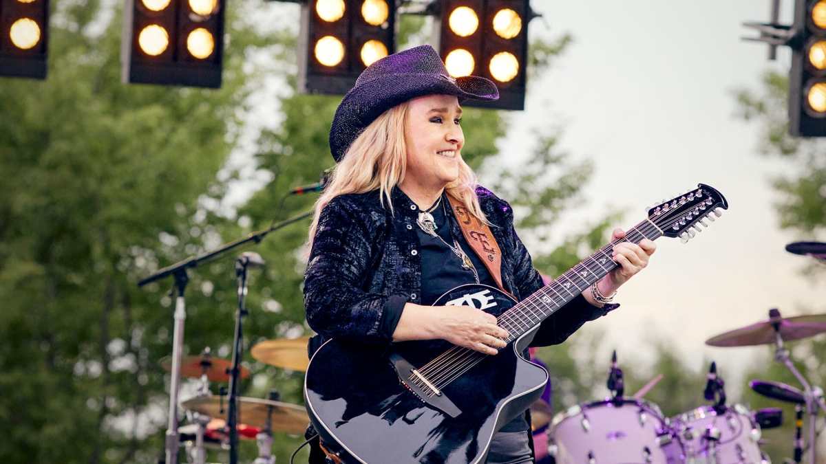 Melissa Etheridge performing in her documentary "I'm Not Broken"