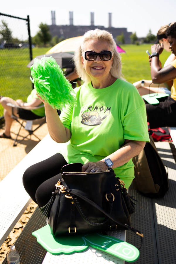 Kelly Bodrato cheering on Team Venom 