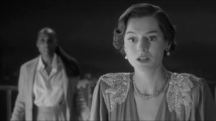 emma corrin as dorothy in black mirror