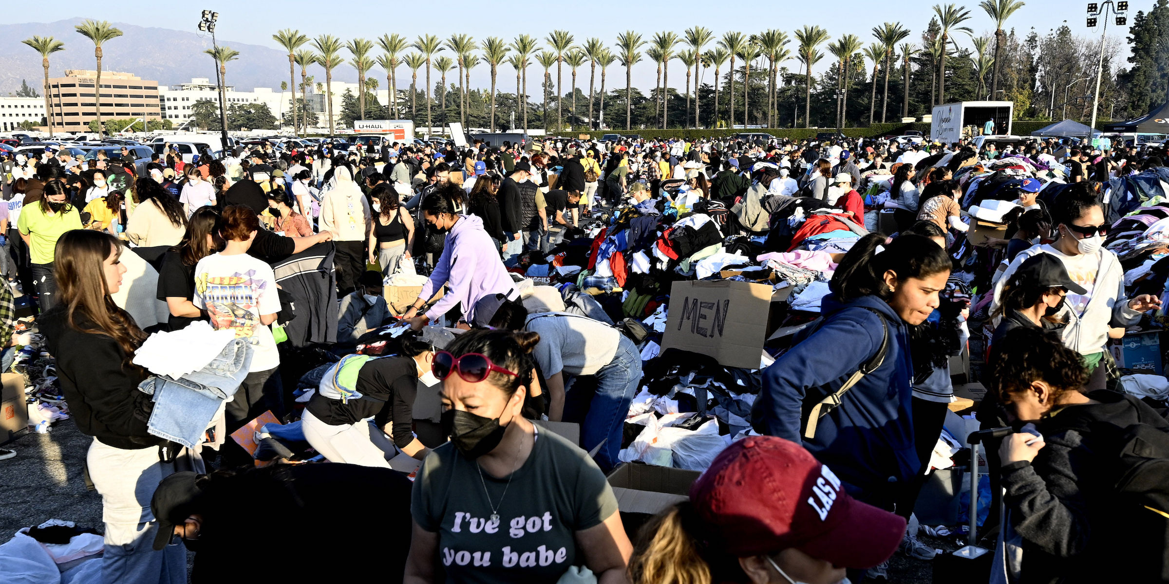 Arcadia, CA - January 11: Thousands of people are able to pick up clothes, foods, toiletries during a wild fire relief for victims pop up of Eaton Fire at Santa Anita Park in Arcadia on Saturday, January 11, 2025. (Photo by Keith Birmingham/MediaNews Group/Pasadena Star-News via Getty Images)