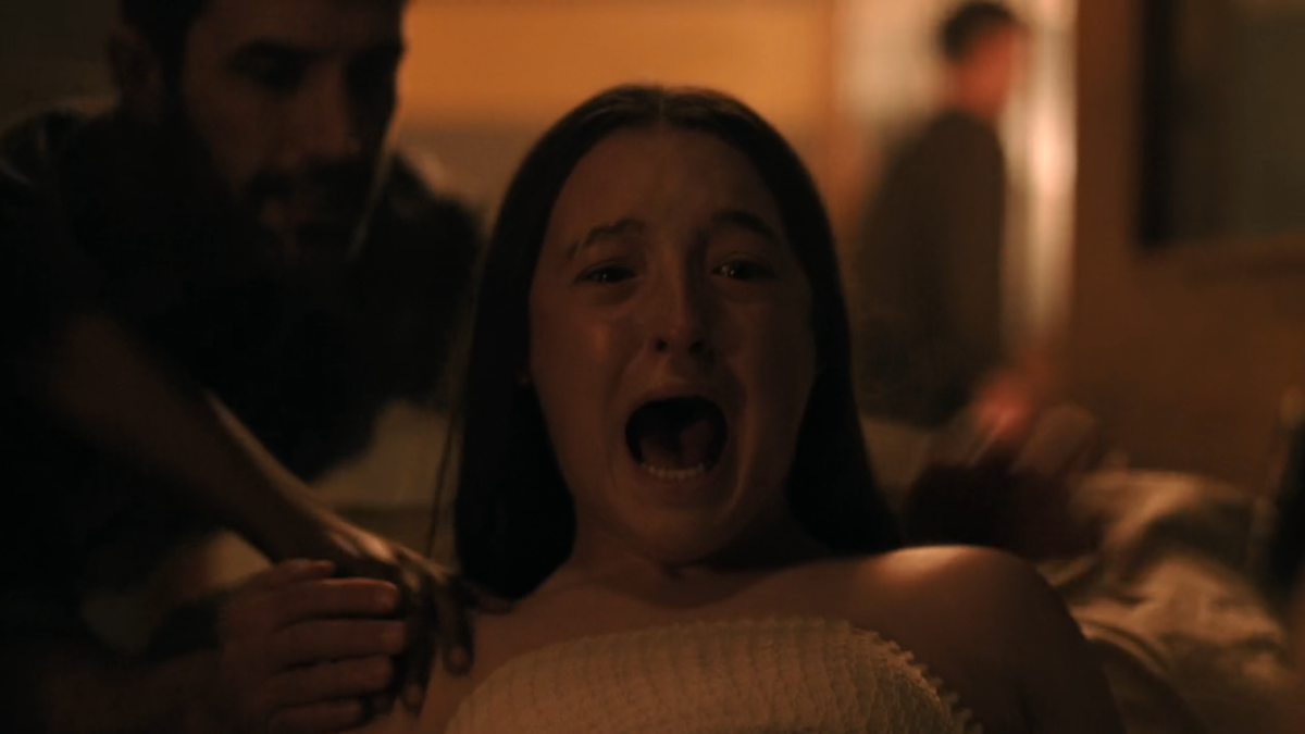 The Last of Us 203-1 Ellie screaming in the hospital 