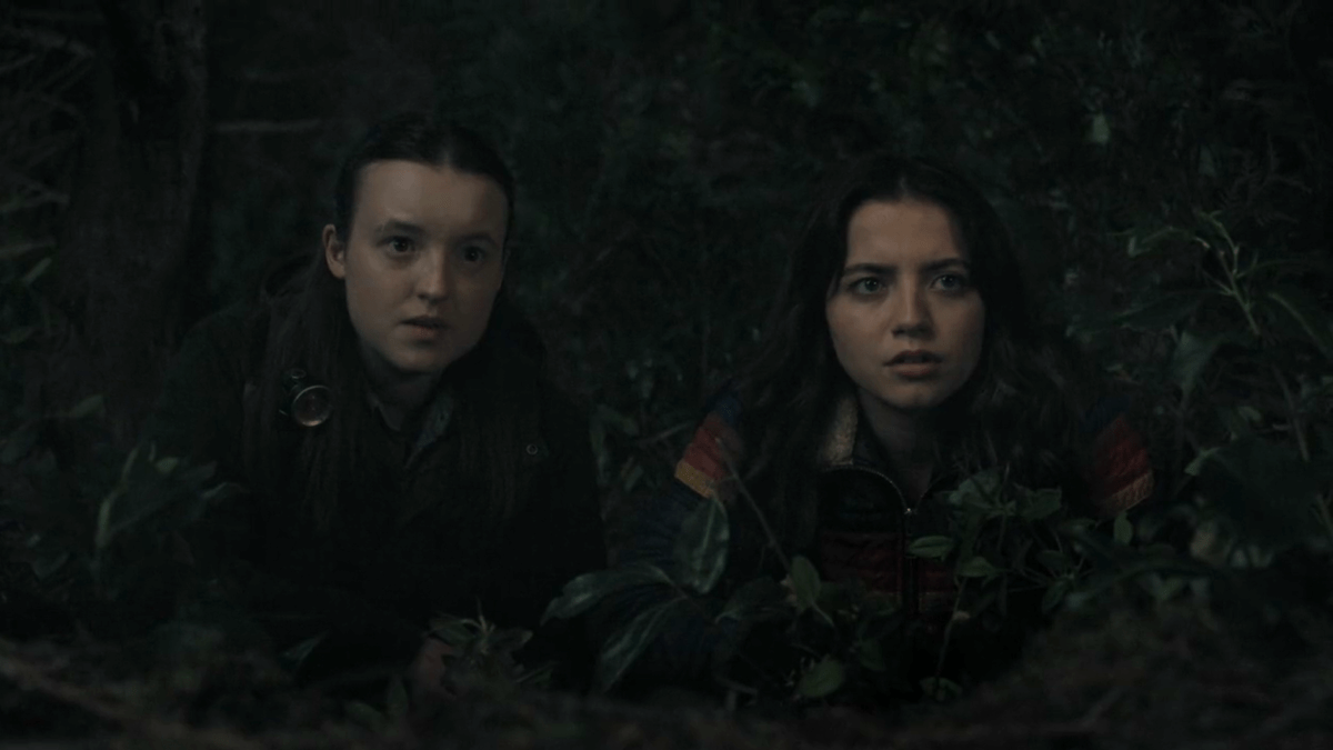 The Last of Us 204: Ellie and Dina lurk in the darkness plotting their next move